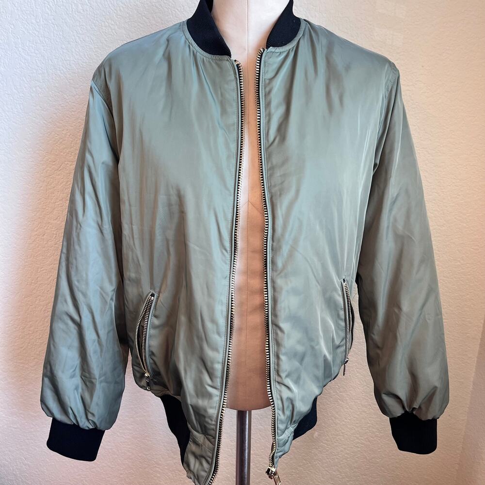 Forever 21 Olive green Leopard Bomber Jacket Womens Small NEW lightweight
